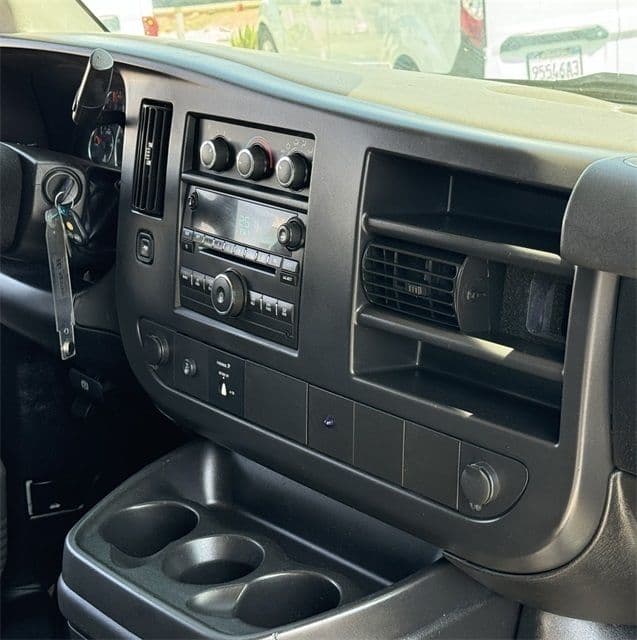 2014 GMC Savana 2500 Work Van - Photo 22