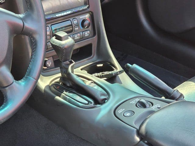 2004 Chevrolet Corvette Base - Photo 23