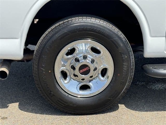 2022 GMC Savana 2500 Work Van - Photo 14