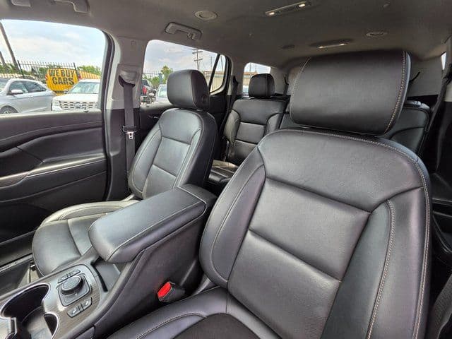2023 GMC Acadia SLT - Photo 18