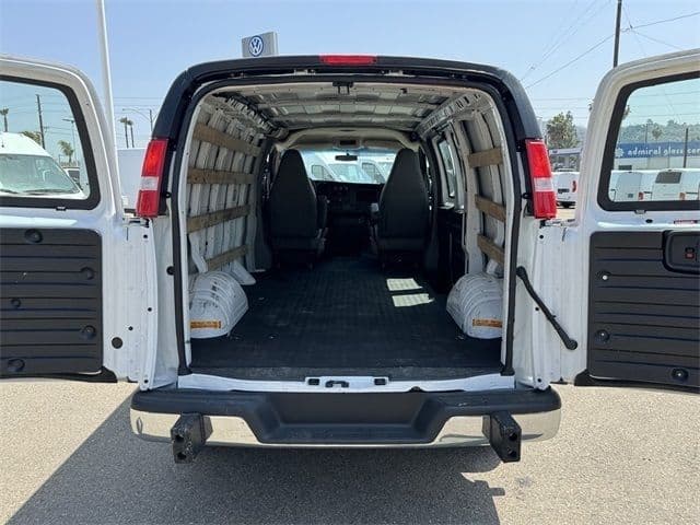 2022 GMC Savana 2500 Work Van - Photo 20