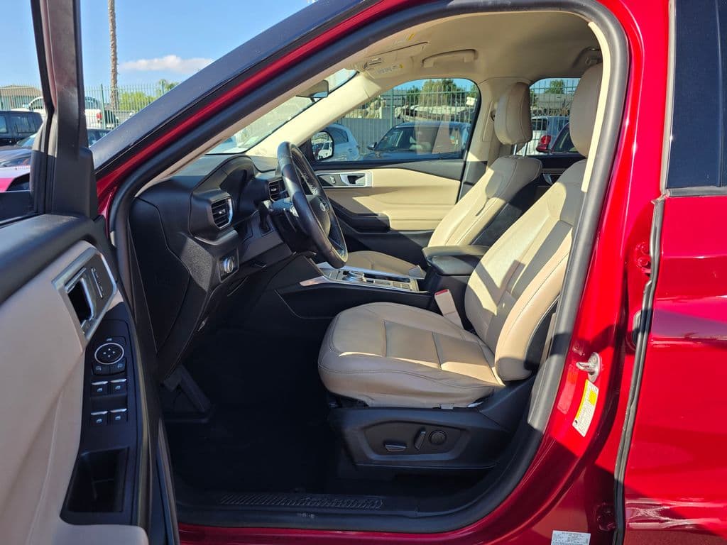 2020 Ford Explorer XLT - Photo 10