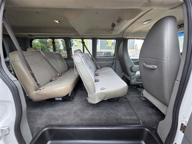 2014 Chevrolet Express 1500 LT - Photo 12
