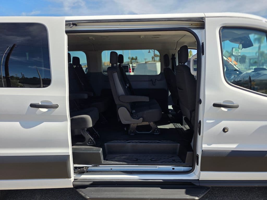 2018 Ford Transit-350 XLT - Photo 13